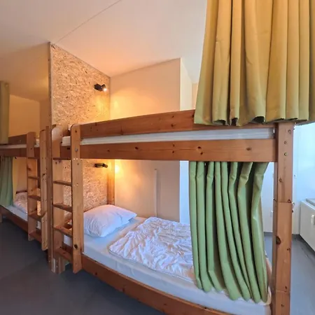 Babelfish Hostel *